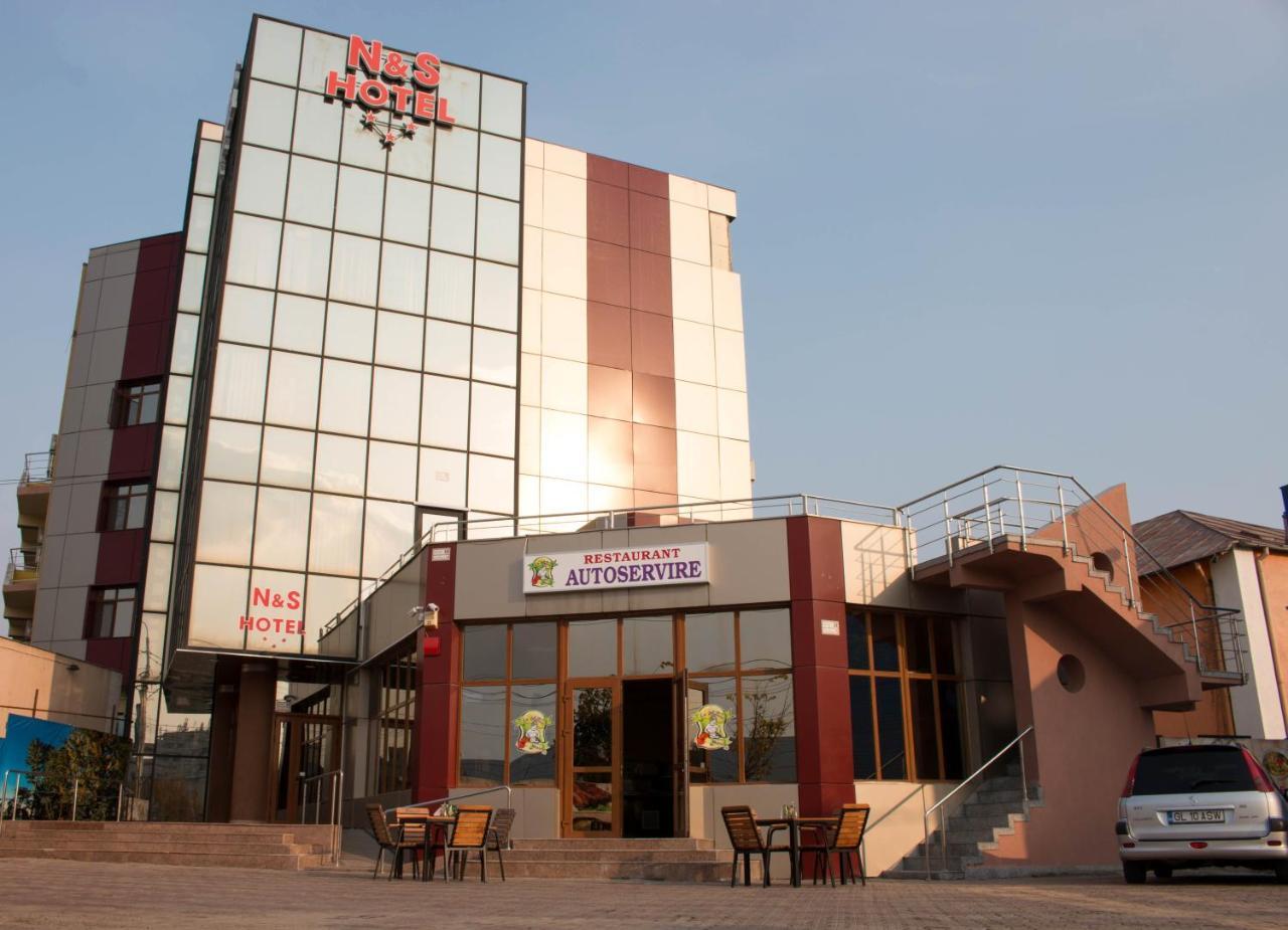 N&S Hotel Barlad Bîrlad エクステリア 写真