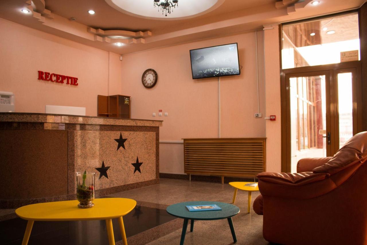 N&S Hotel Barlad Bîrlad エクステリア 写真