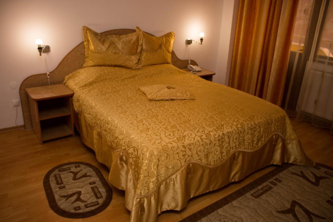 N&S Hotel Barlad Bîrlad エクステリア 写真